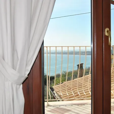 Casarza بيت ضيافة
